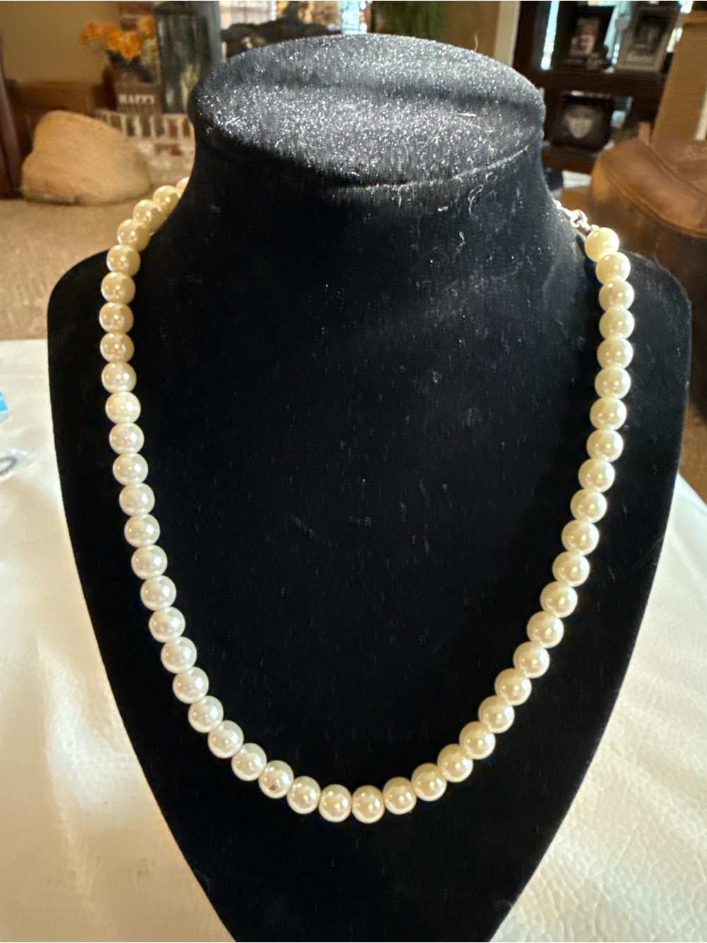 Vintage SAQ Faux Pearl Single Strand Necklace Silver Tone Extender Avon Era